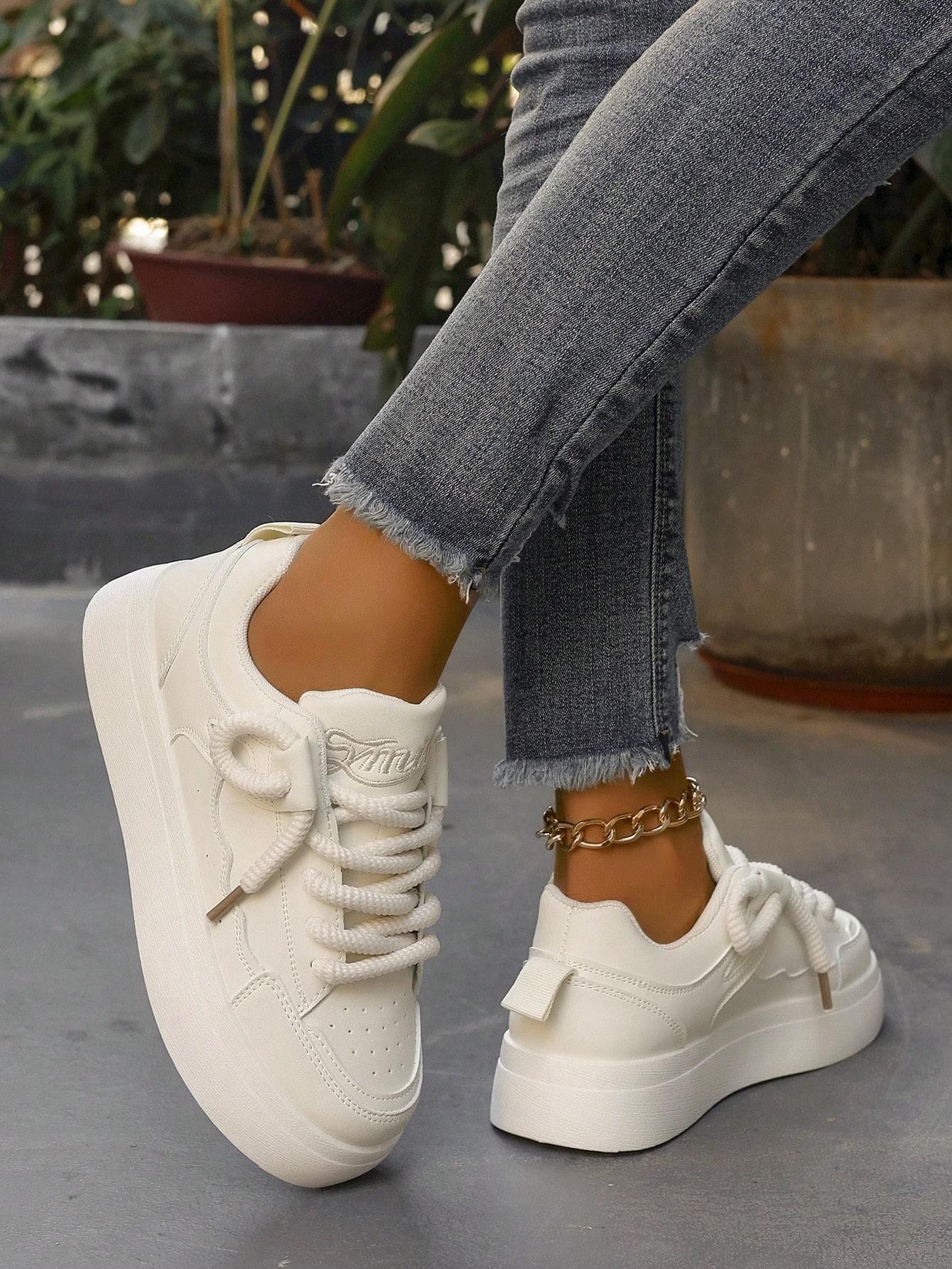 KREMOWE BUTY SPORTOWE
