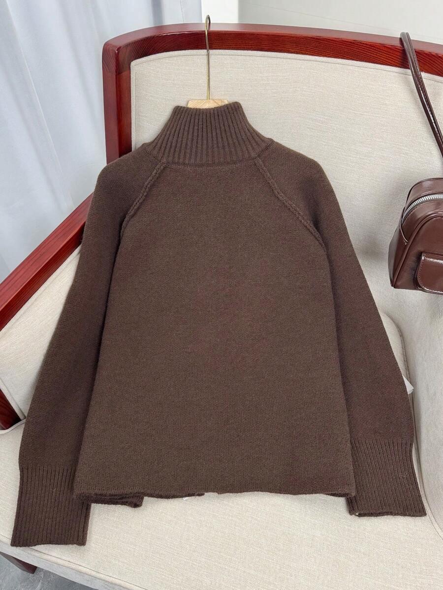 BRĄZOWY SWETER STÓJKA