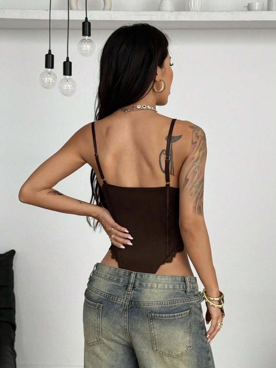 brązowe body koronka