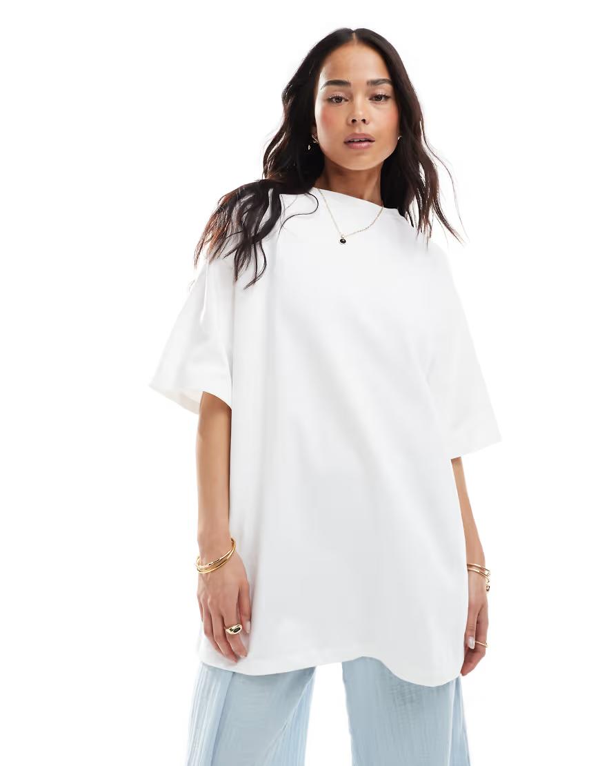 BIAŁY T-SHIRT OVERSIZE