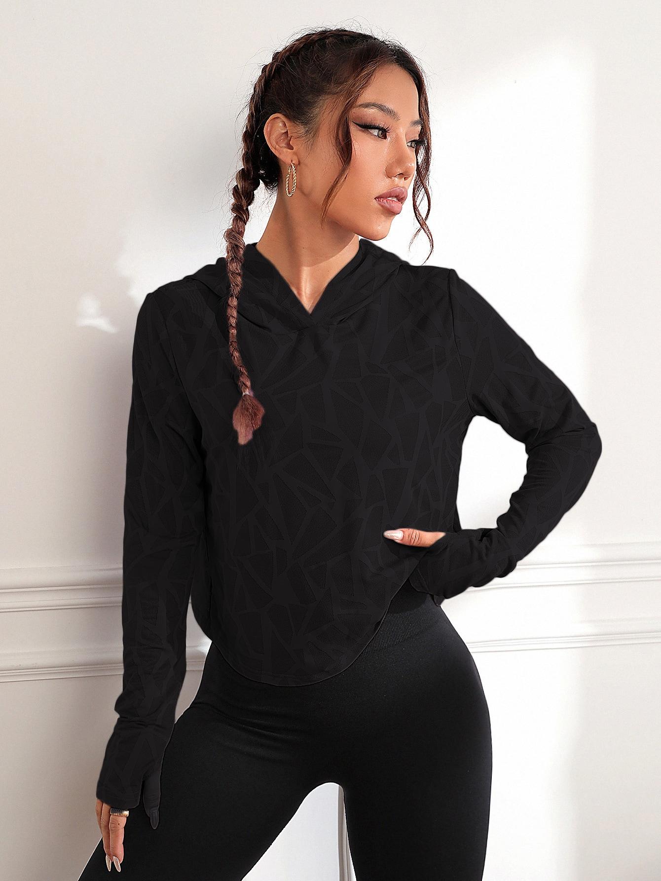 czarna bluza z kapturem 