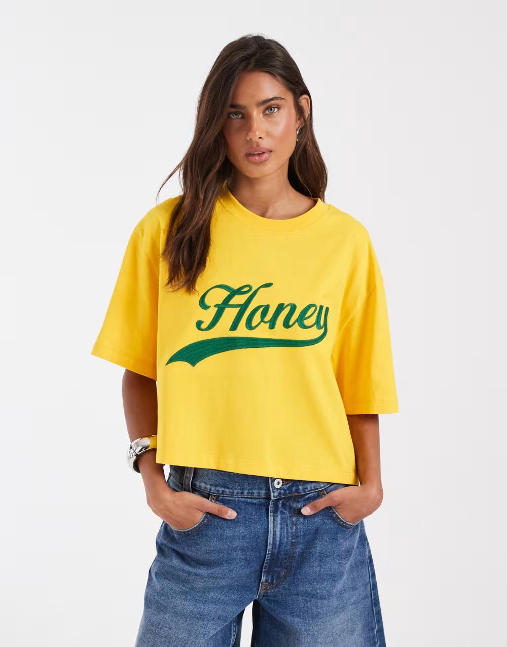 żółty t-shirt haft