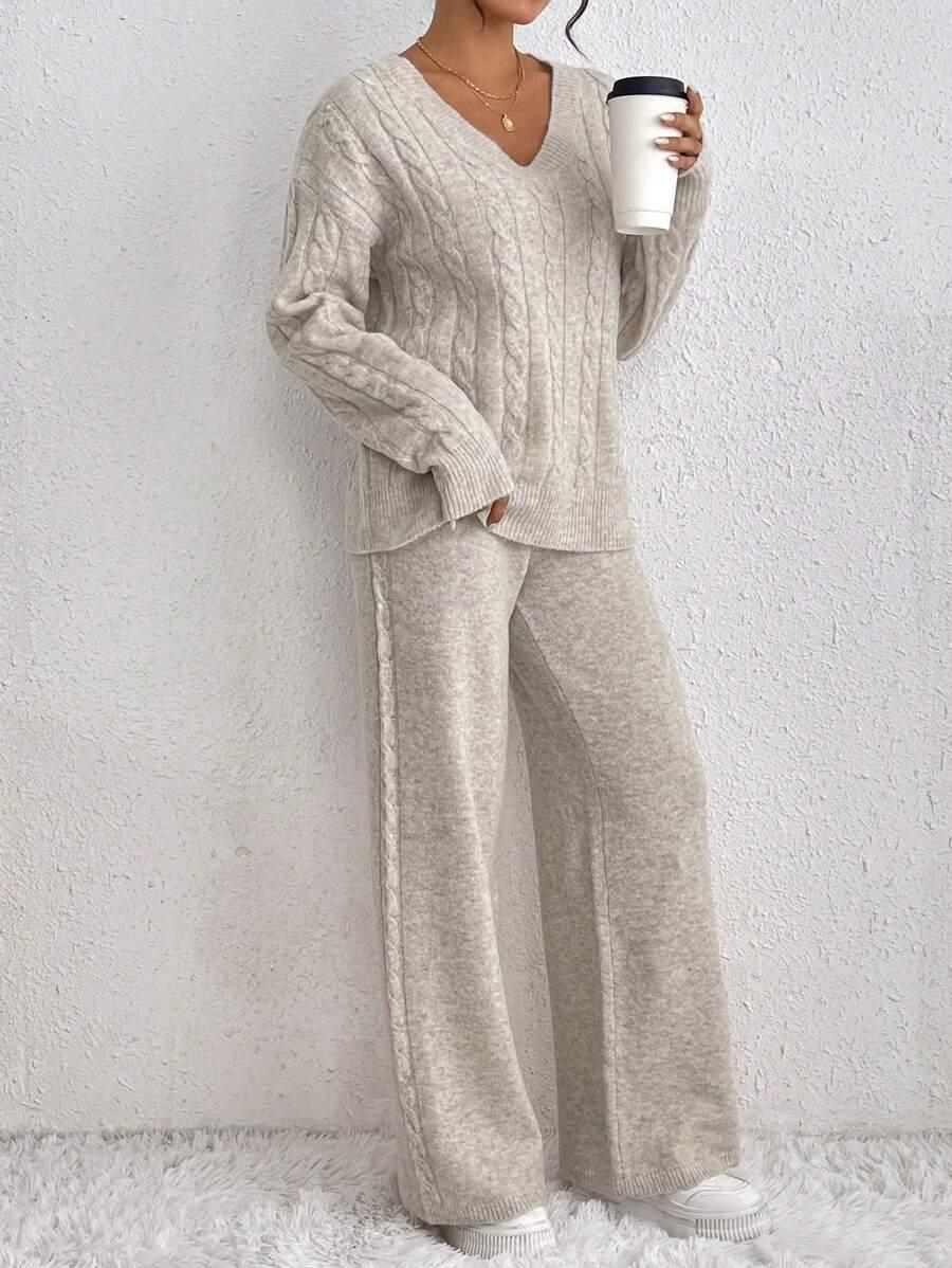 sweter spodnie komplet