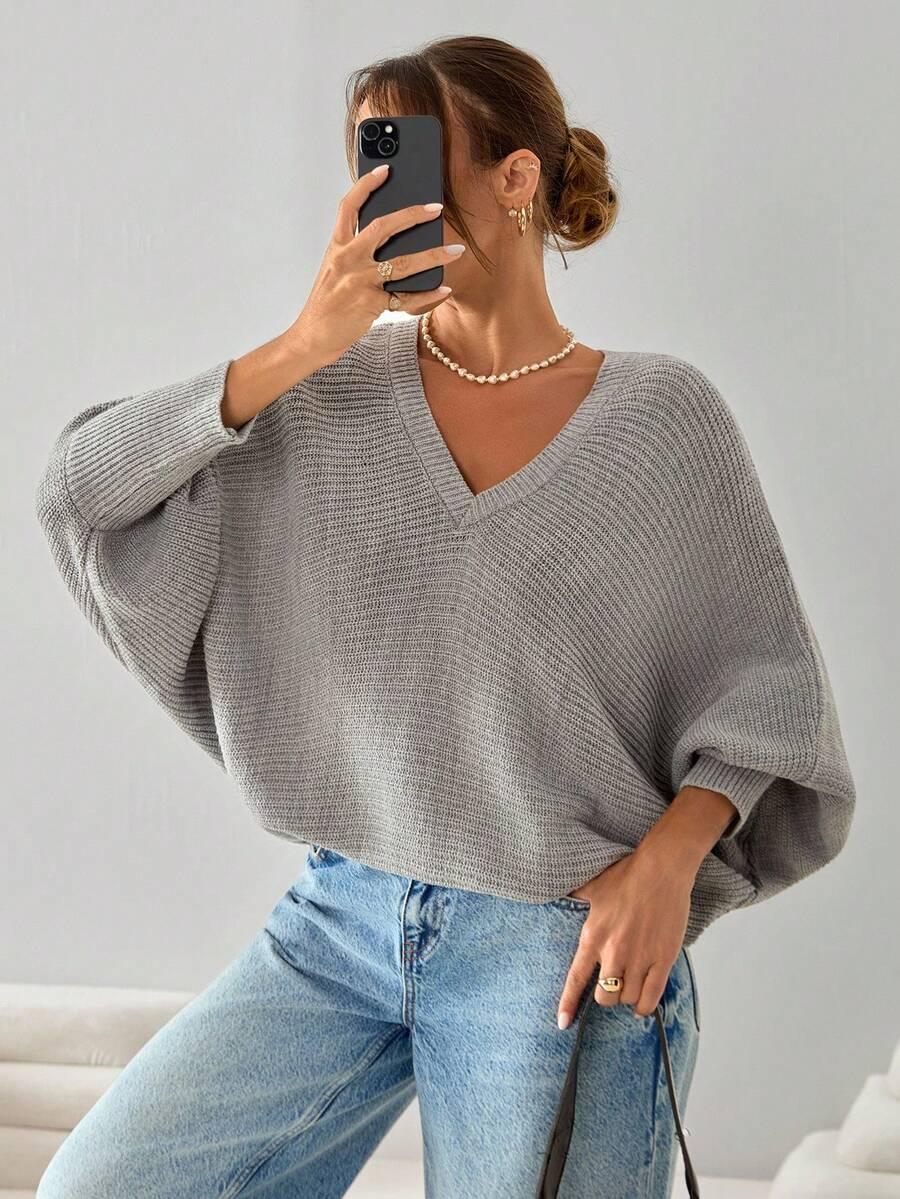 SZARY SWETER V-NECK