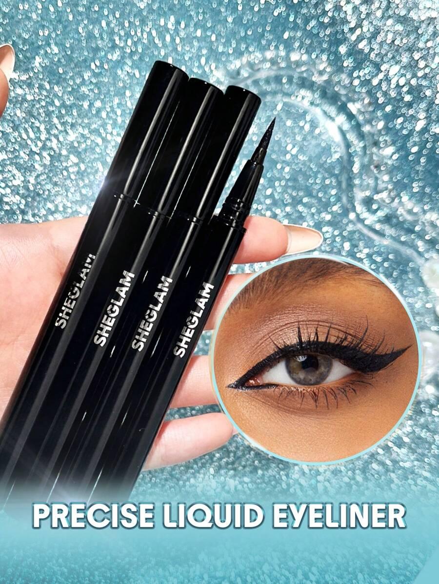 CZARNY EYELINER W PISAKU