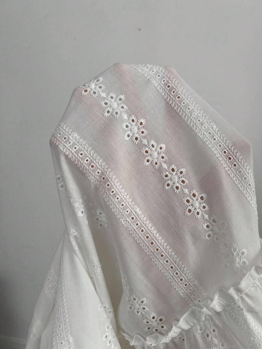 BIAŁA SUKIENKA V-NECK