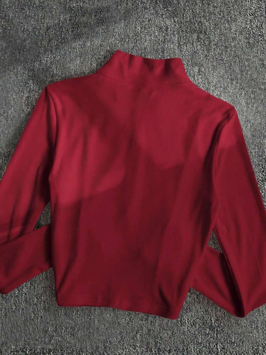 czerwona bluza zamek