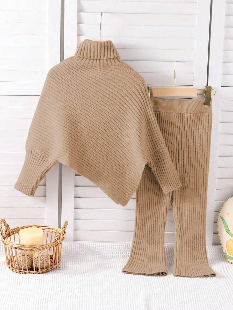 beżowy sweter golf