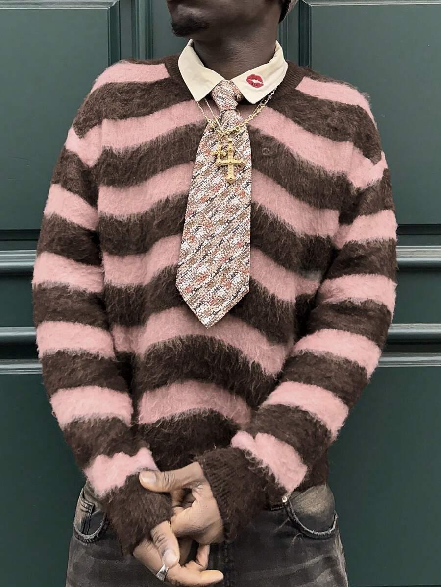 dzianinowy sweter wzór paski 