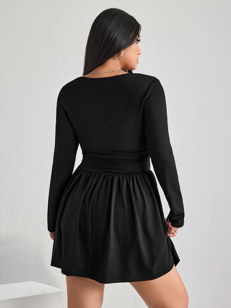 CZARNA MINI SUKIENKA V-NECK