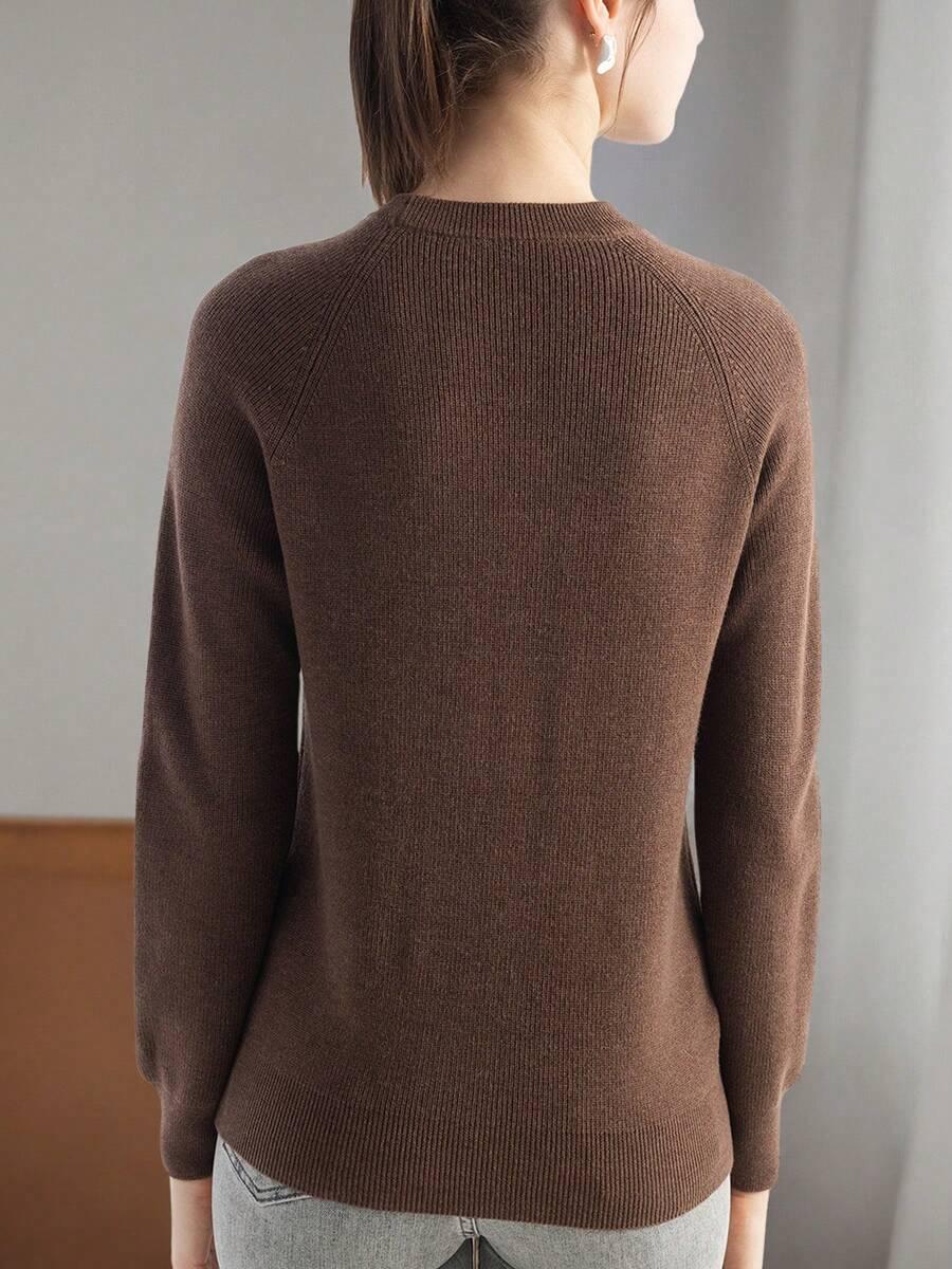 brązowy sweter z wełną