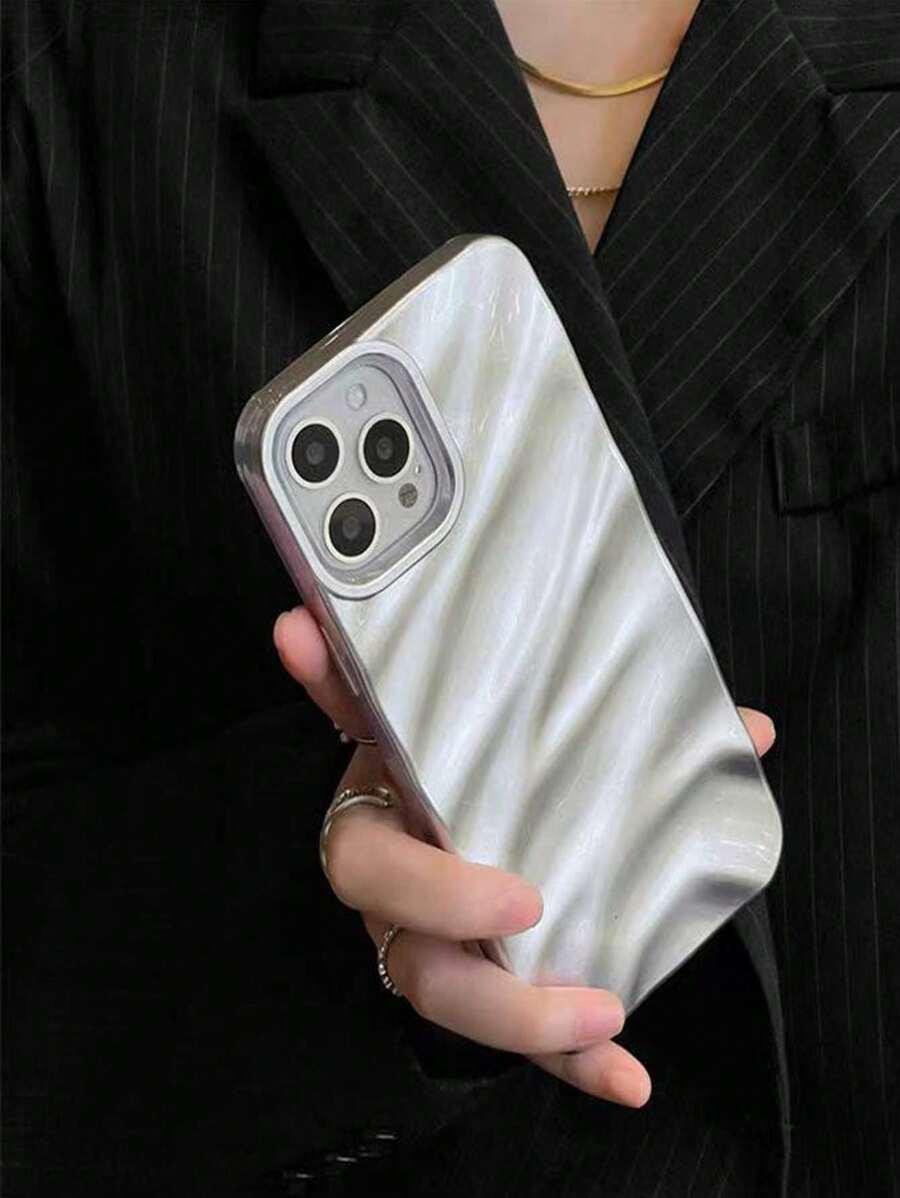 srebrny etui na telefon iPhone 15 Pro