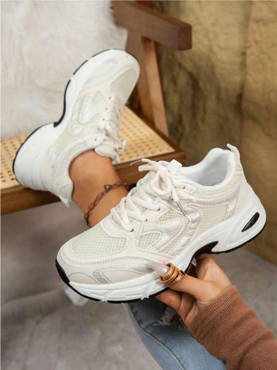 BIAŁE BUTY SPORTOWE