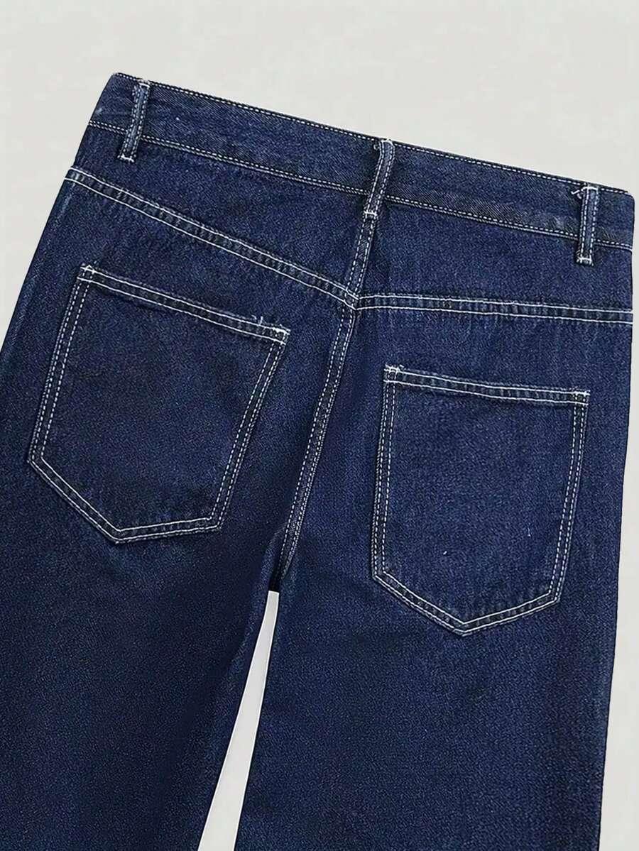 granatowe spodnie jeans