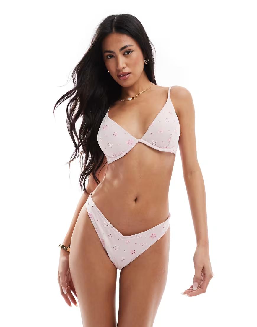 różowa góra od bikini 