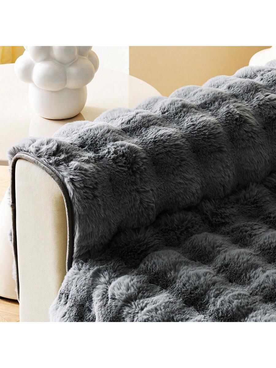 SZARA FLUFFY NARZUTA NA SOFĘ 