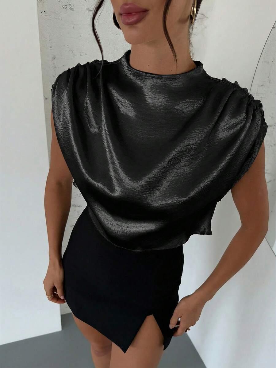 czarny satynowy top