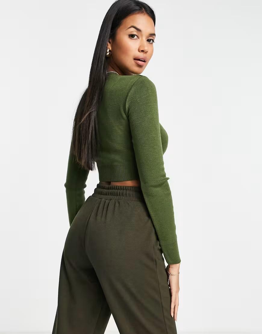 ZIELONY DZIANINOWY CROP TOP