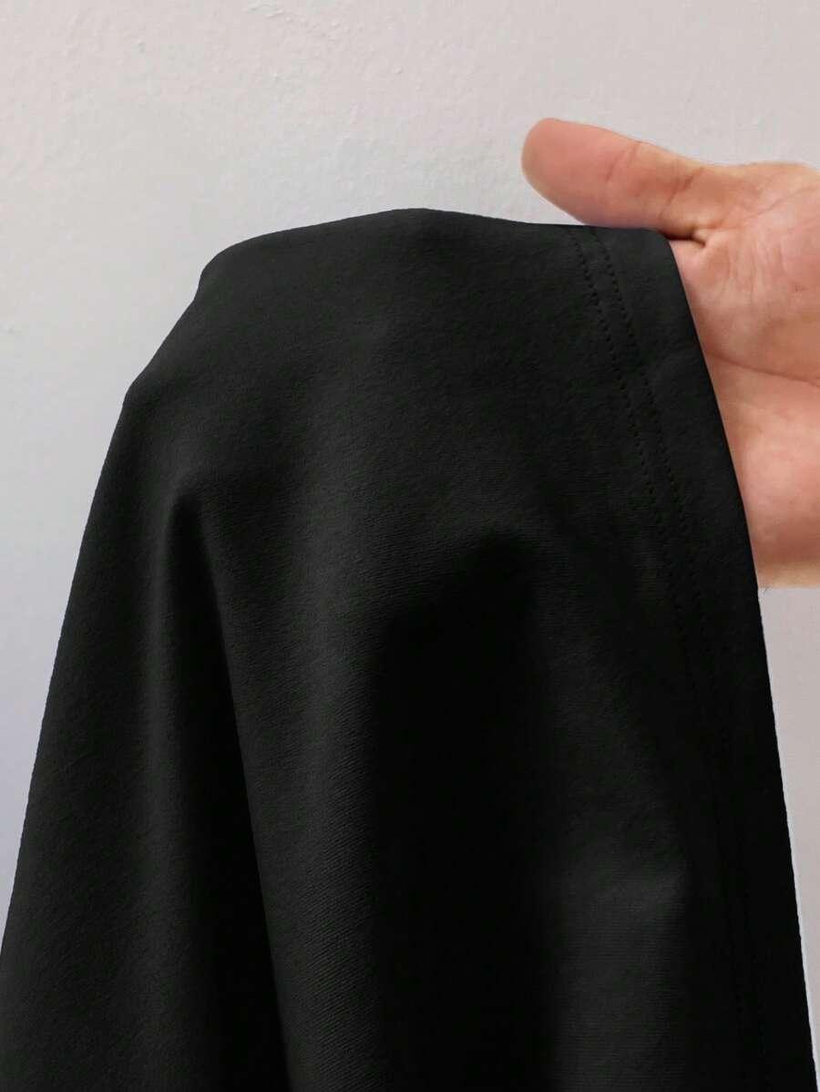CZARNY T-SHIRT OKRĄGŁY DEKOLT KWIATY HAFT
