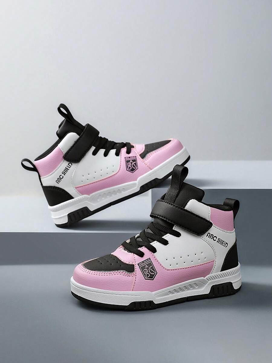 sznurowane buty sportowe 