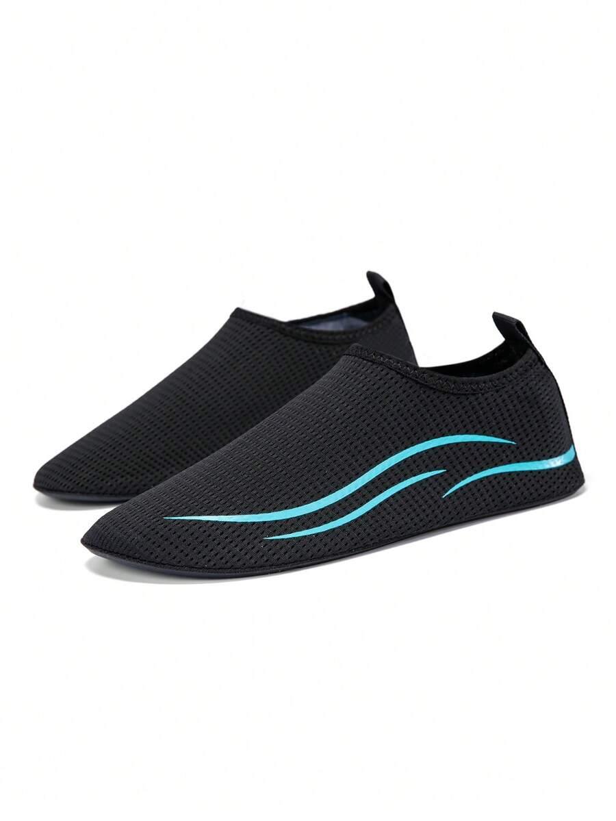 CZARNE BUTY NA PLAŻĘ