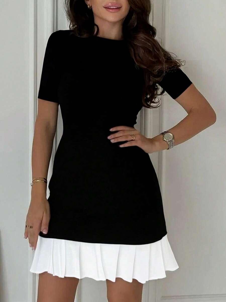 CZARNA MINI SUKIENKA