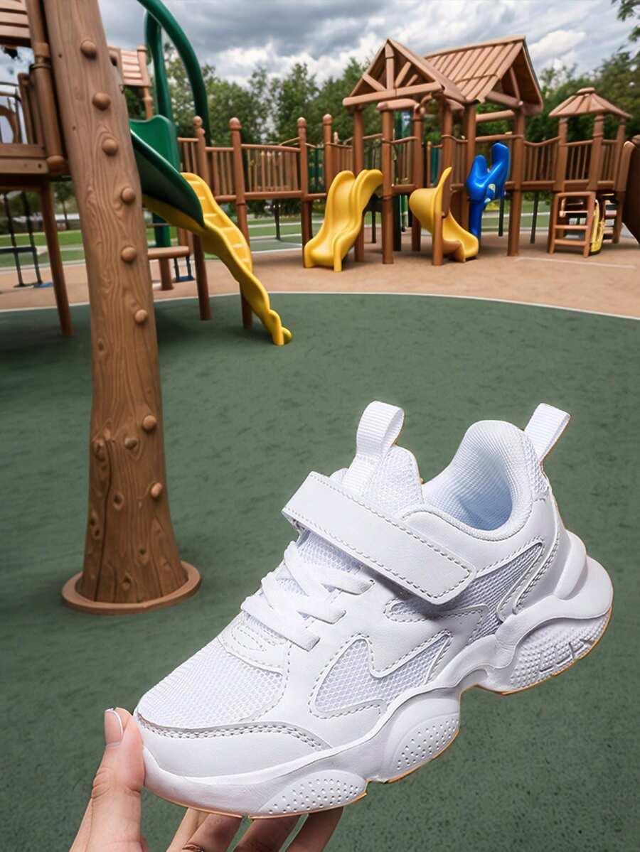 białe buty sportowe