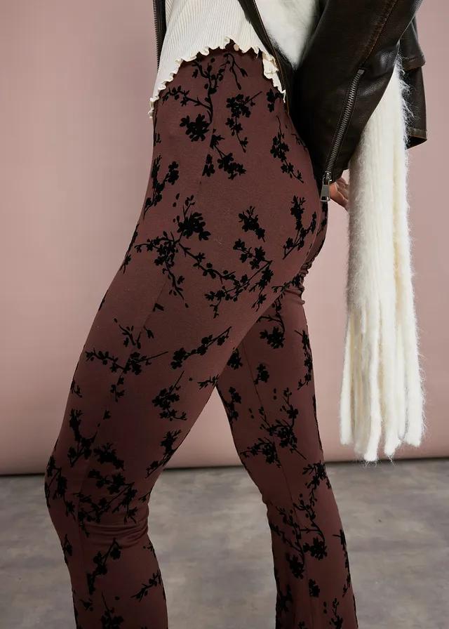 LEGGINSY Z POSZERZANYMI NOGAWKAMI
