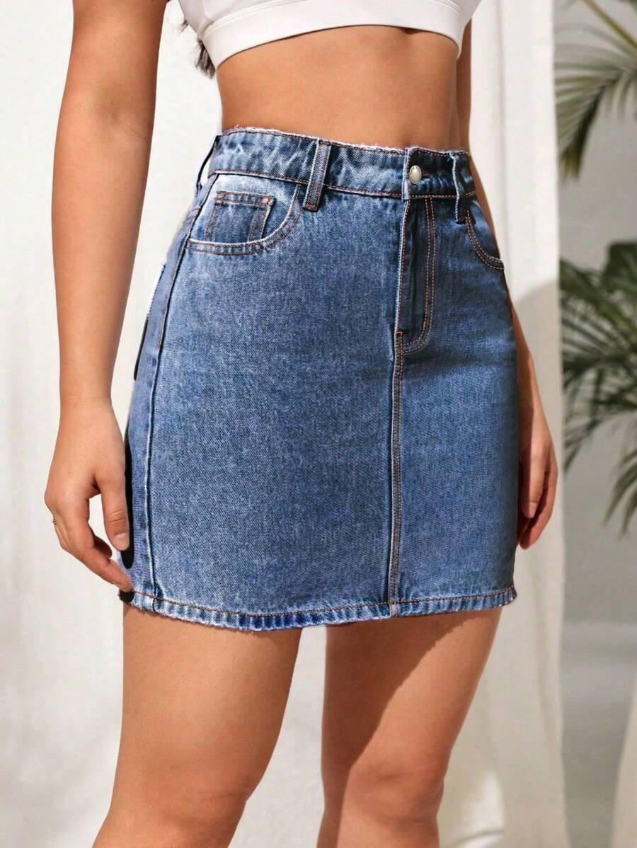 niebieska spódnica jeans