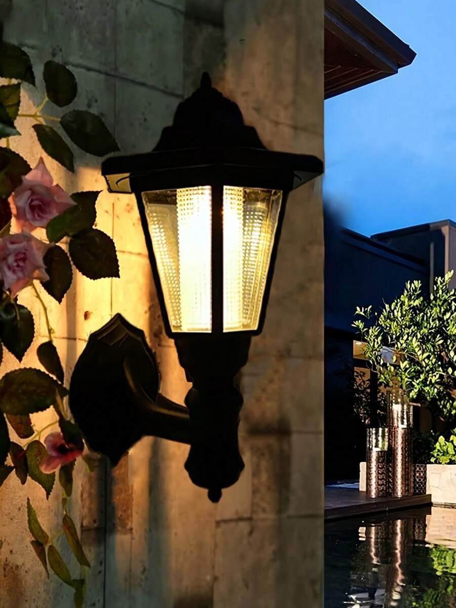 zewnętrzna lampa ścienna solarna