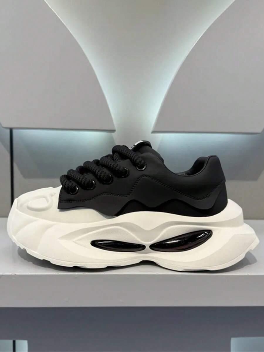 SZNUROWANE BUTY SPORTOWE 