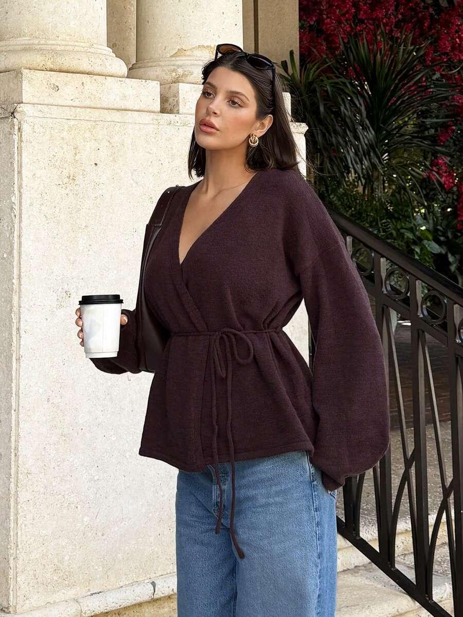 BRĄZOWY SWETER WIĄZANIE