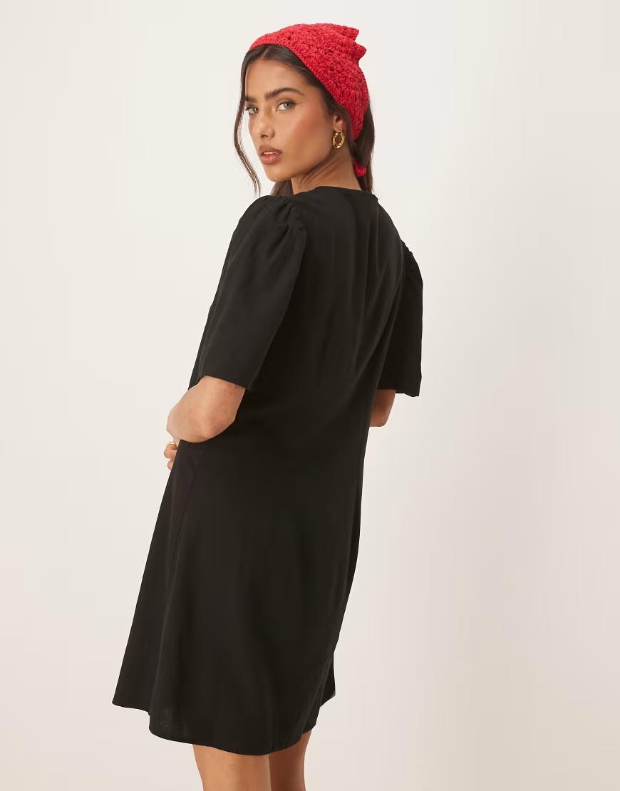 CZARNA MINI  SUKIENKA