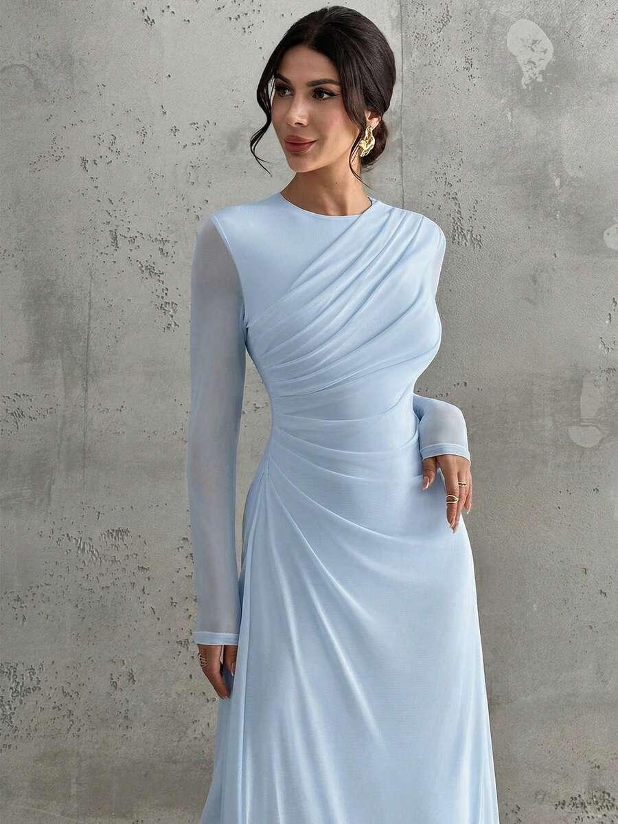 niebieska maxi sukienka