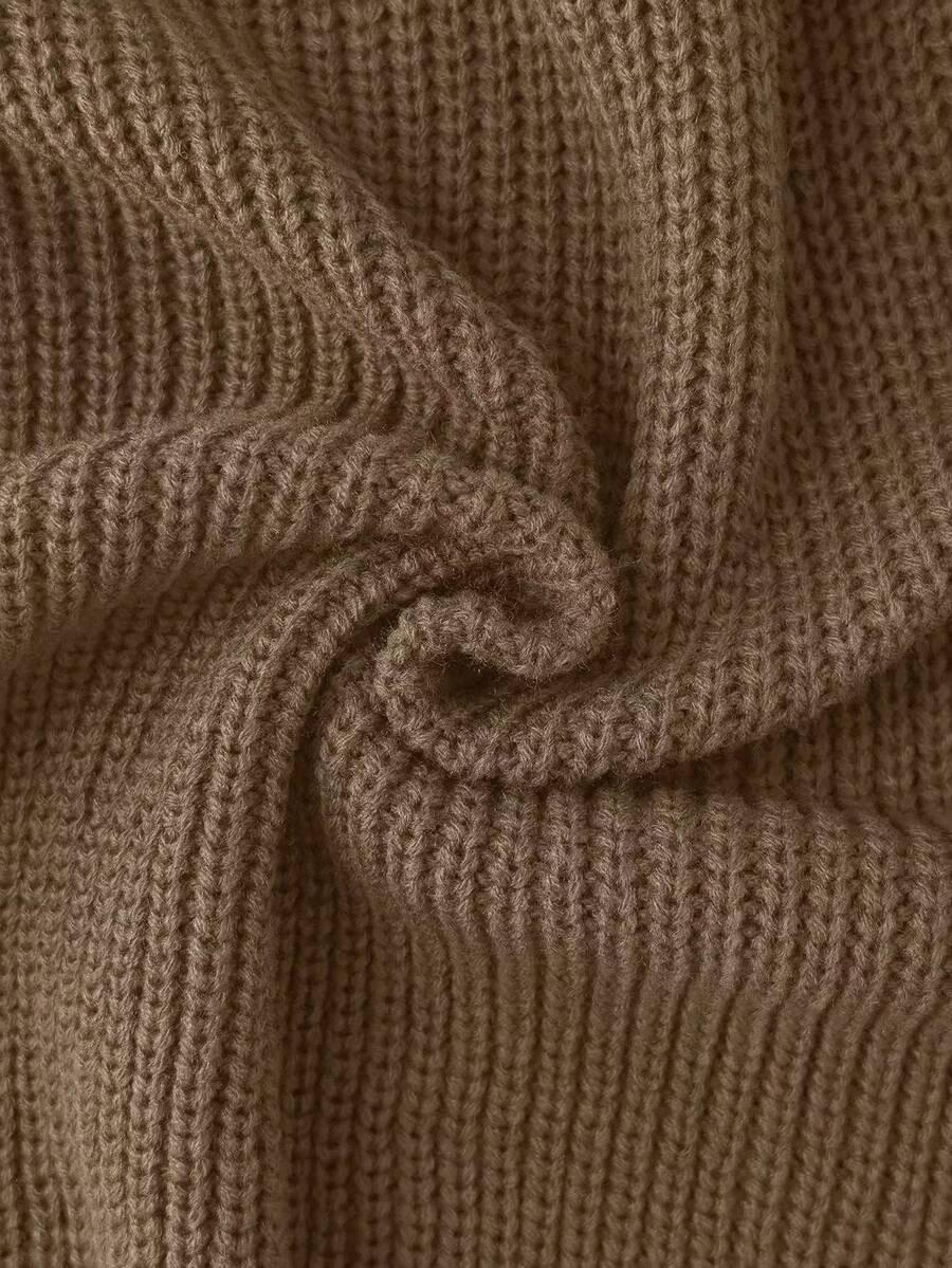 brązowy sweter okrągły dekolt 