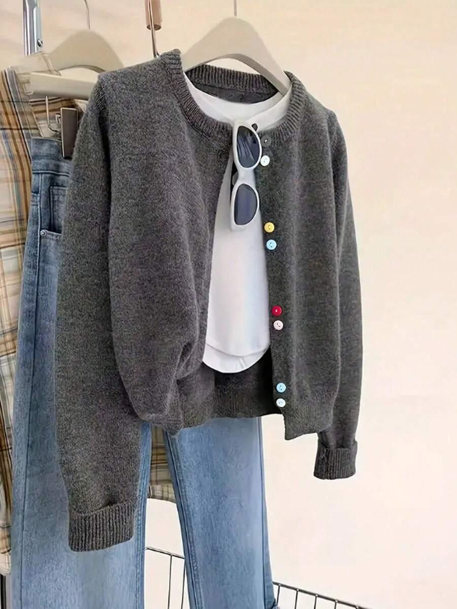 SWETER Z DŁUGIM RĘKAWEM GUZIKI