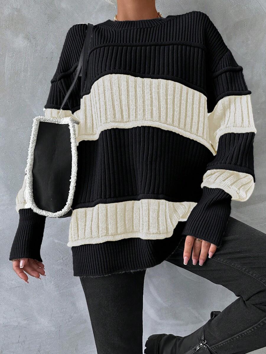 CZARNY SWETER PASKI kontrast