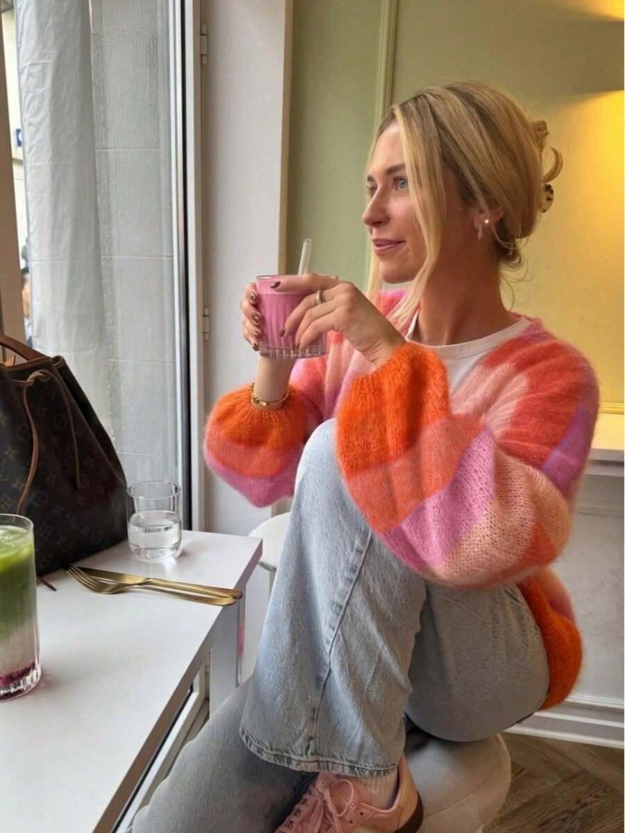 SWETER W PASKI