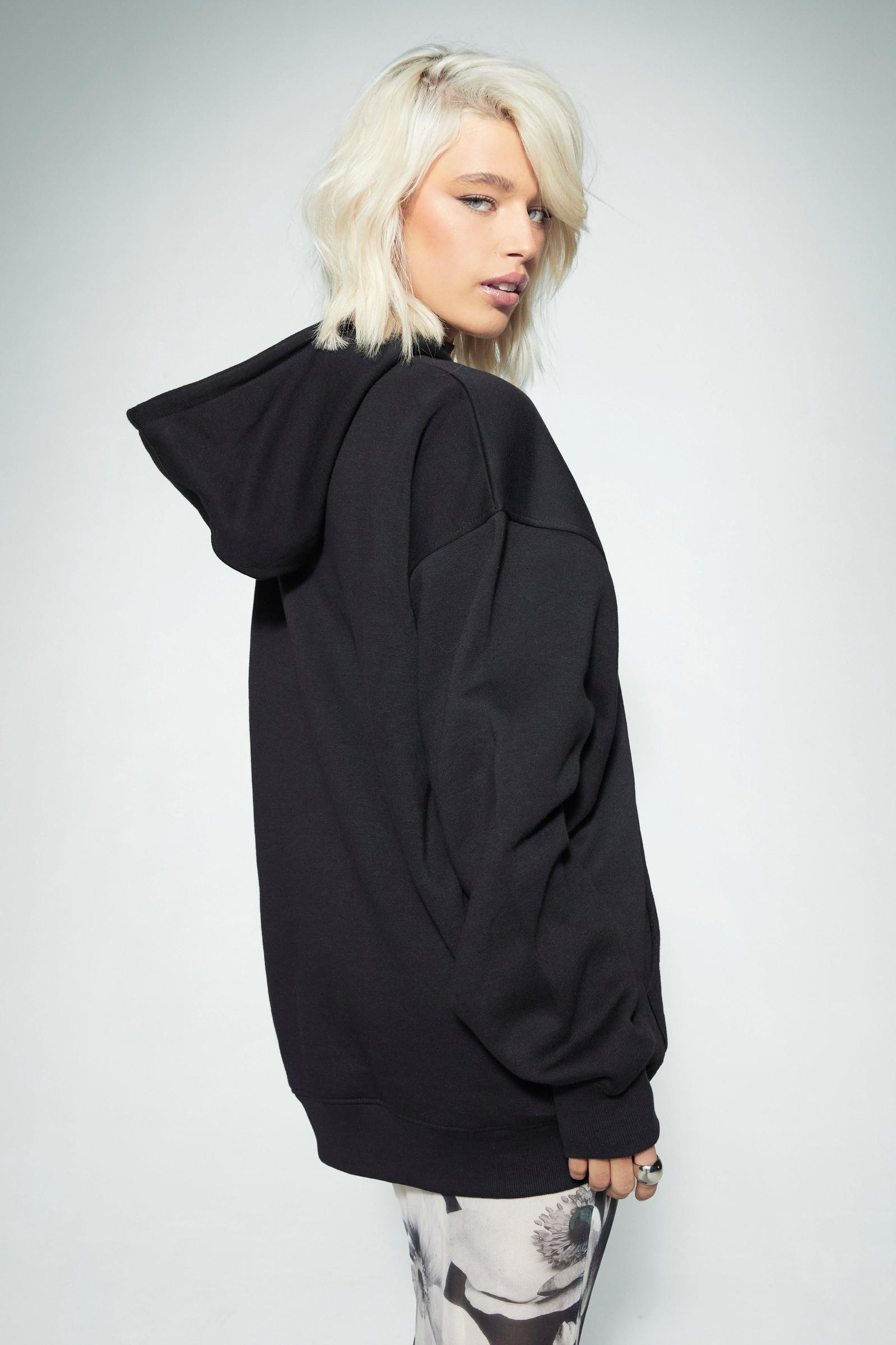BLUZA Z KAPTUREM I NADRUKIEM