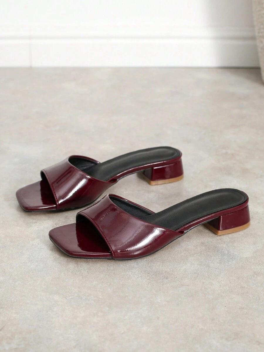 bordowe klapki casual