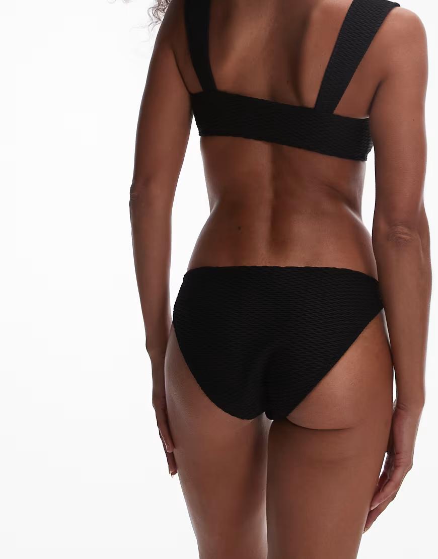 CZARNY DÓŁ OD BIKINI 