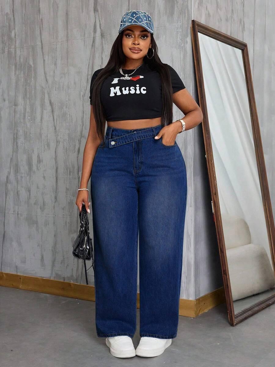 granatowe spodnie jeans