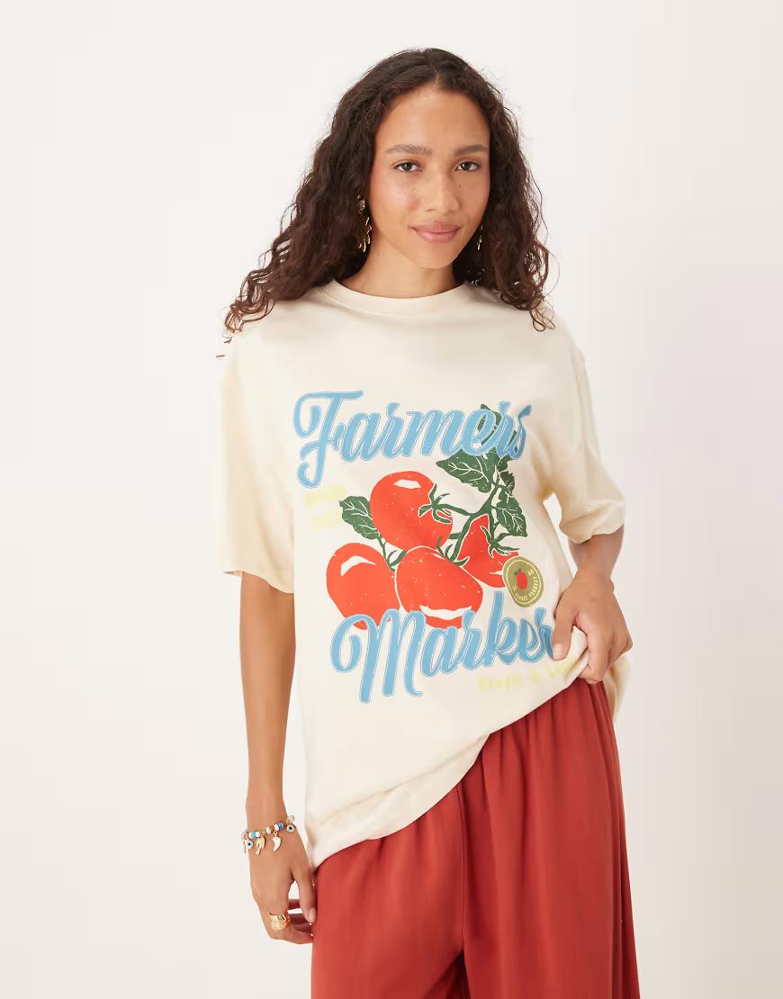 kremowy t-shirt print