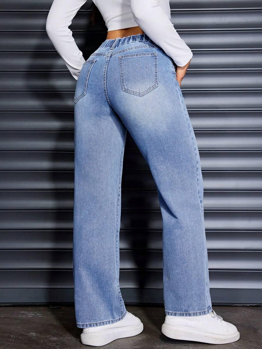 niebieskie spodnie jeans 