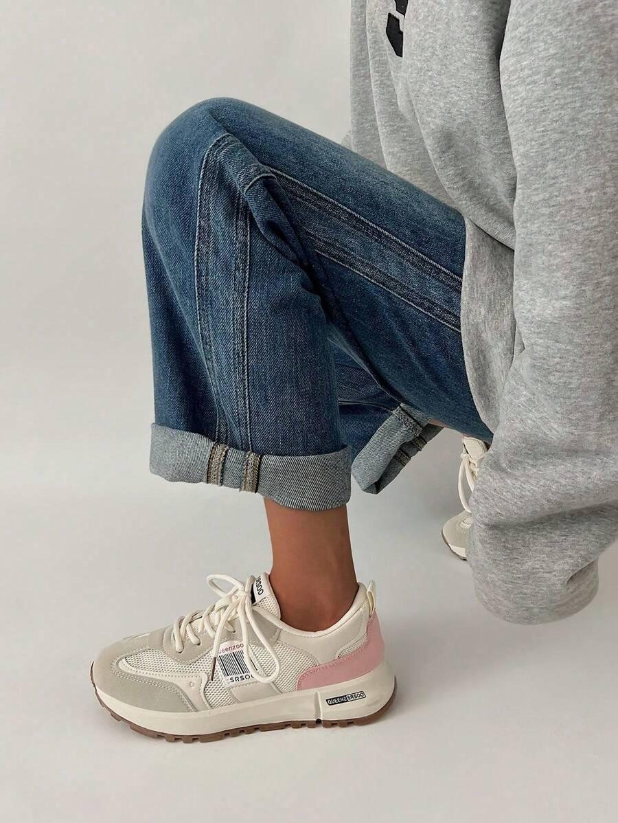 beżowe buty sportowe