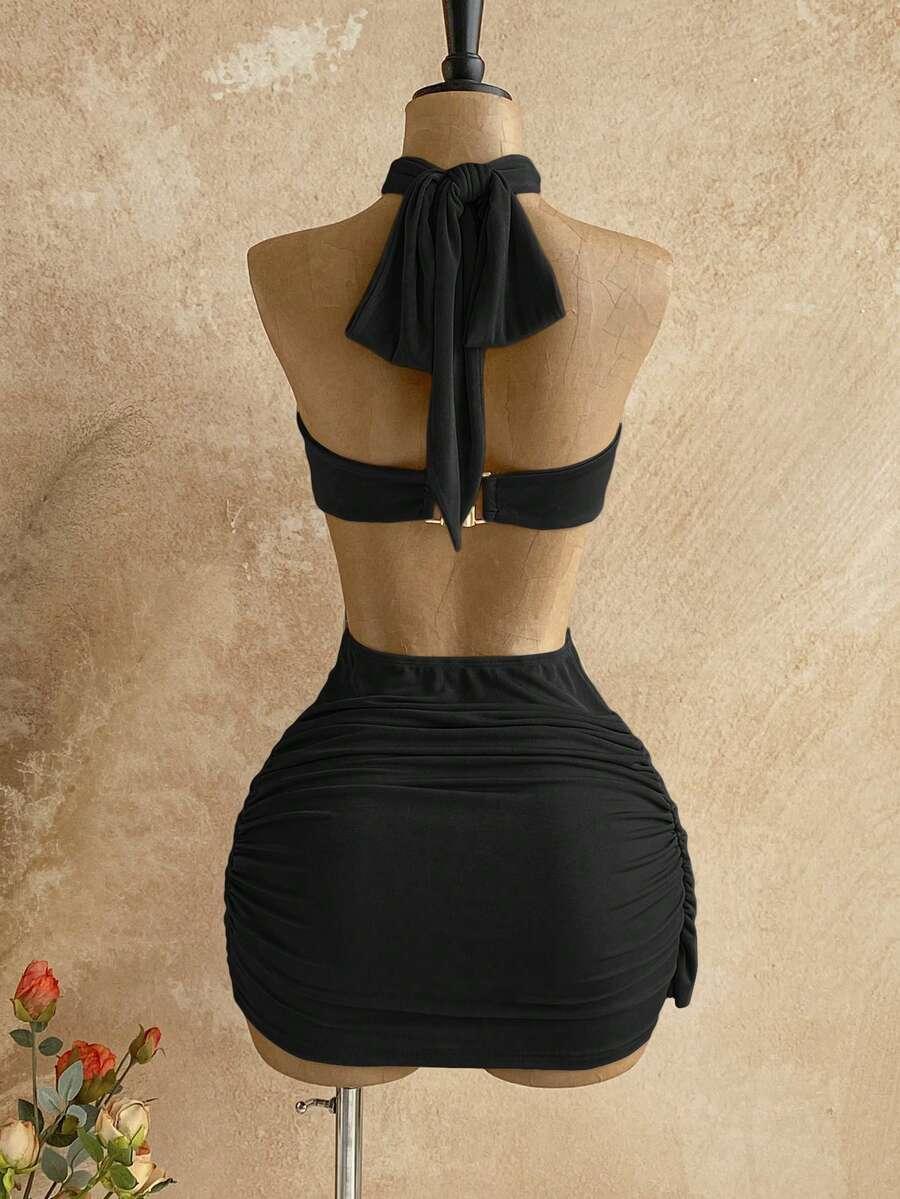 CZARNA MINI SUKIENKA
