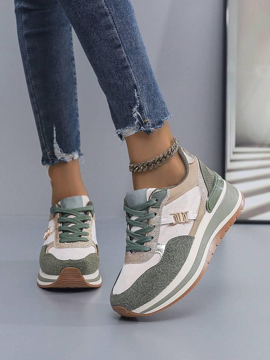 sznurowane buty sportowe zdobienie 