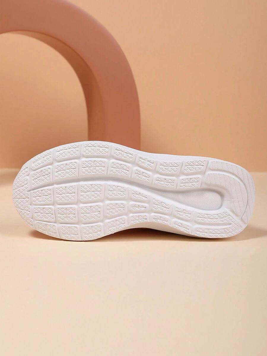 różowe buty sportowe