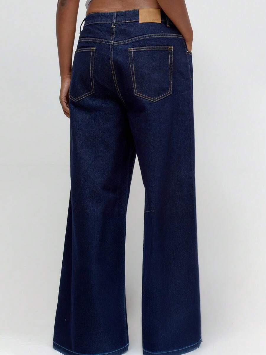niebieskie jeansy casual