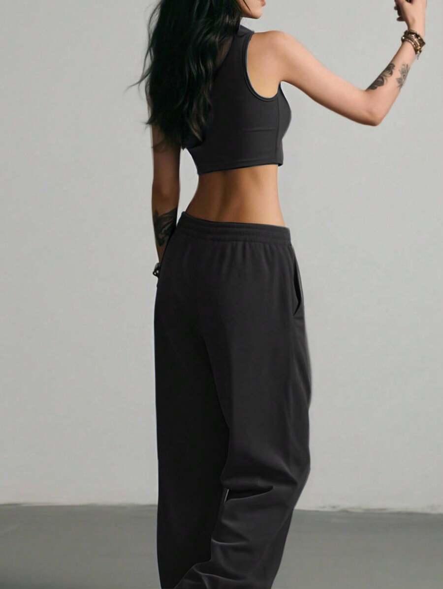 czarny crop top